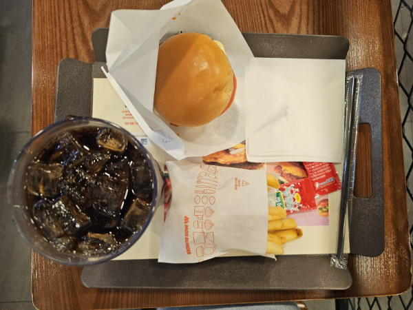 7111203ead5b8aaae7e201b19a383f55_1758845960_0186.jpg